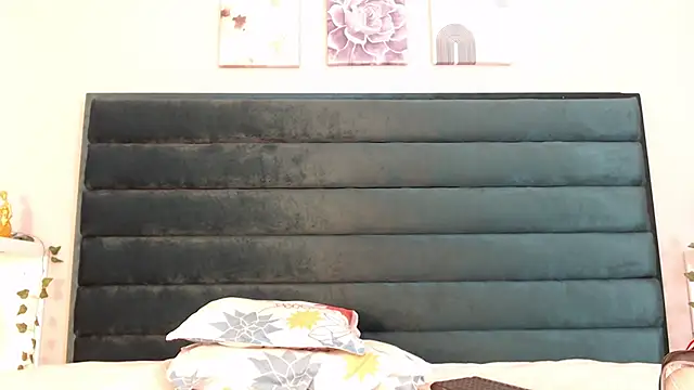 Snapshot of AmmyPike1 chatting on 10, 10, 2025 AmmyPike1 online show from 10, 10, 2025