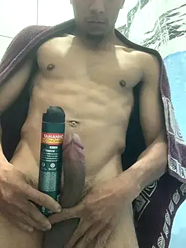 Snapshot of Magrinhoo051 chatting on 1, 10, 2025 Magrinhoo051 online show from 1, 10, 2025