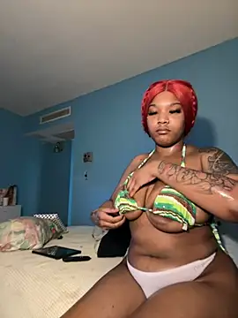 Snapshot of squirmxx10 chatting on 18, 2, 2025 squirmxx10 online show from 18, 2, 2025