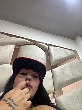 Girl milk7 online show from 3, 3, 2026