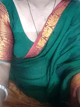 Snapshot of laxmitelugu78 chatting on 30, 10, 2025 laxmitelugu78 online show from 30, 10, 2025