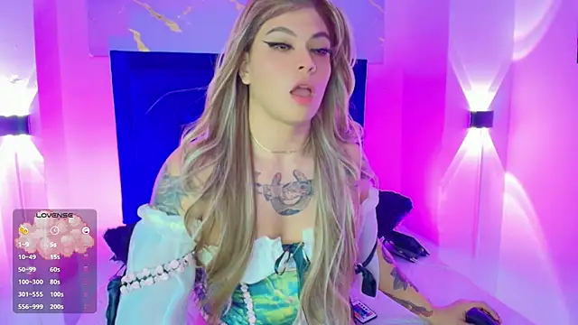 REBECA VALENTINE online show from 29, 1, 2025