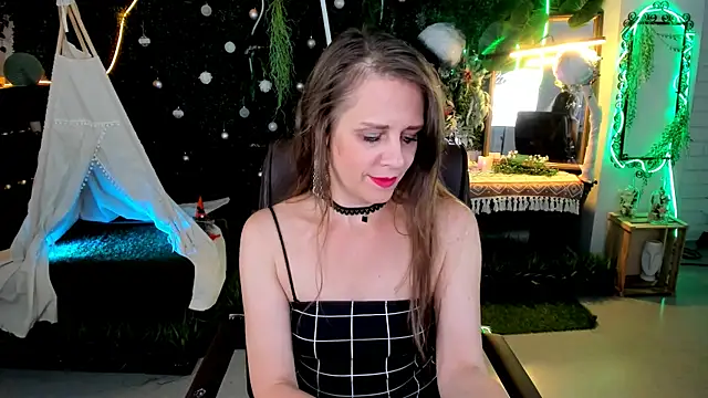 Snapshot of EmiliaBedy chatting on 15, 6, 2026 EmiliaBedy online show from 15, 6, 2026