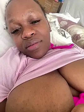 Snapshot of Boneca25 chatting on 2, 3, 2025 Boneca25 online show from 2, 3, 2025