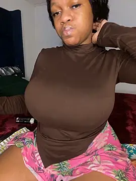 Snapshot of Boneca25 chatting on 16, 10, 2025 Boneca25 online show from 16, 10, 2025