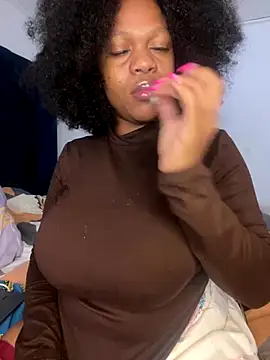 Snapshot of Boneca25 chatting on 22, 10, 2025 Boneca25 online show from 22, 10, 2025