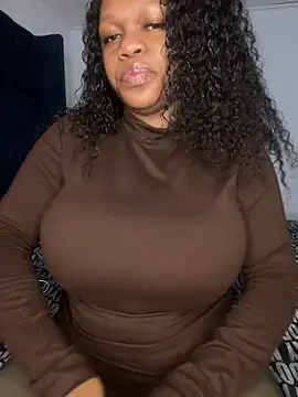 Snapshot of Boneca25 chatting on 11, 11, 2025 Boneca25 online show from 11, 11, 2025