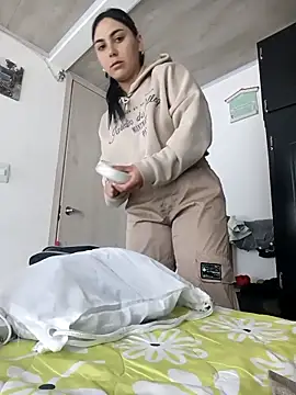 Ariana rouse online show from 23, 11, 2025