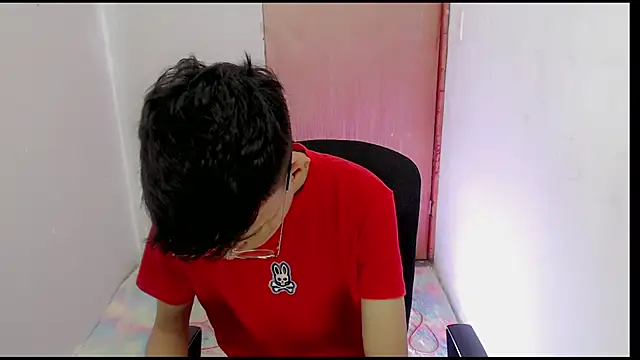 Snapshot of Alexxx_lov chatting on 14, 2, 2025 Alexxx lov online show from 14, 2, 2025