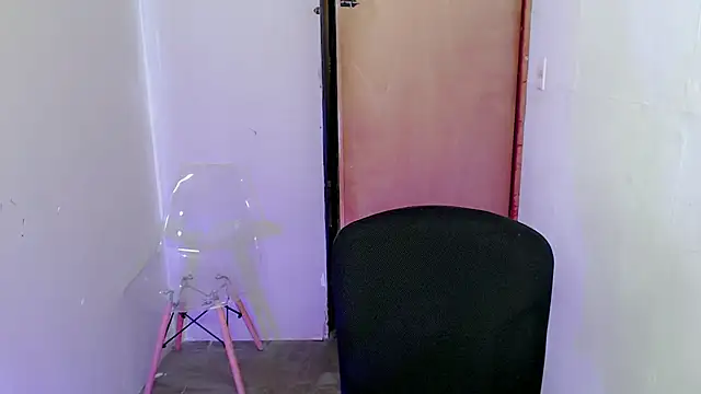 Snapshot of Alexxx_lov chatting on 17, 9, 2025 Alexxx lov online show from 17, 9, 2025