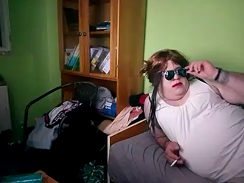 Adrianka online show from 15, 10, 2025