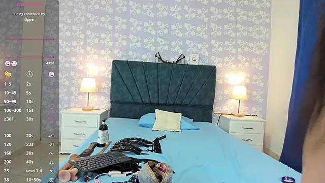  nicolesweet online show from 23, 9, 2025