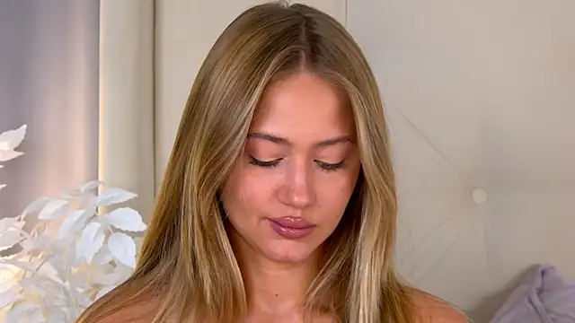 ur wet dreams online show from 28, 9, 2025