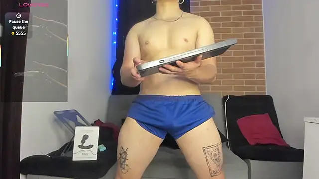 DavidX X21 Strip online show from 21, 12, 2025