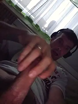 Snapshot of Schkodnik chatting on 3, 6, 2026 Schkodnik online show from 3, 6, 2026