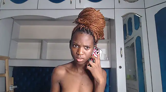 Snapshot of YoungDiva69 chatting on 30, 1, 2025 YoungDiva69 online show from 30, 1, 2025