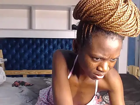 Snapshot of YoungDiva69 chatting on 1, 2, 2025 YoungDiva69 online show from 1, 2, 2025