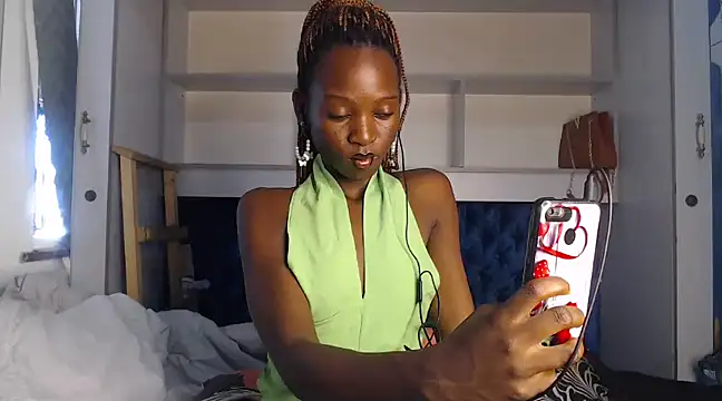 Snapshot of YoungDiva69 chatting on 5, 2, 2025 YoungDiva69 online show from 5, 2, 2025