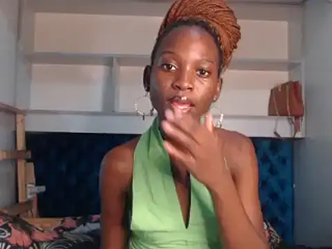 Snapshot of YoungDiva69 chatting on 5, 2, 2025 YoungDiva69 online show from 5, 2, 2025