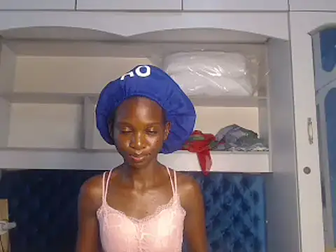 Snapshot of YoungDiva69 chatting on 19, 2, 2025 YoungDiva69 online show from 19, 2, 2025