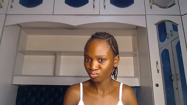 Snapshot of YoungDiva69 chatting on 1, 3, 2025 YoungDiva69 online show from 1, 3, 2025