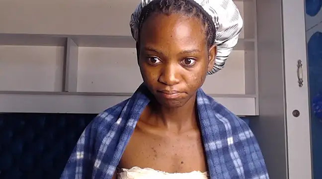 Snapshot of YoungDiva69 chatting on 12, 3, 2025 YoungDiva69 online show from 12, 3, 2025