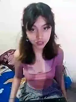 Snapshot of LiLy_kIndly chatting on 3, 2, 2025 LiLy kIndly online show from 3, 2, 2025