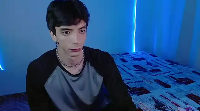 Snapshot of H3ll_B0I chatting on 7, 2, 2025 H3ll B0I online show from 7, 2, 2025