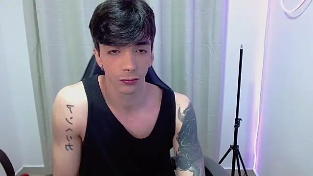 Snapshot of H3ll_B0I chatting on 27, 9, 2025 H3ll B0I online show from 27, 9, 2025