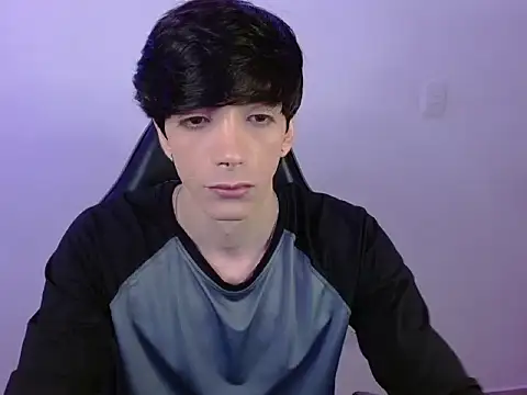 Snapshot of H3ll_B0I chatting on 6, 1, 2026 H3ll B0I online show from 6, 1, 2026