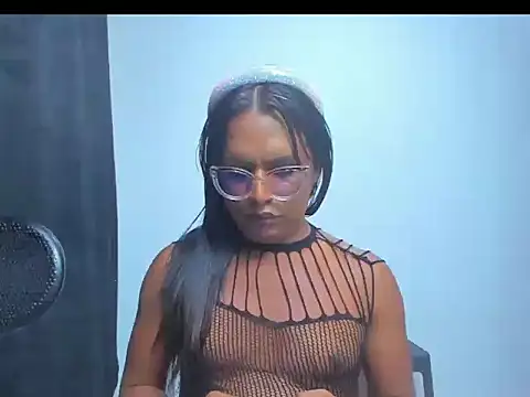 Snapshot of monsterdickcessy_22cm chatting on 30, 1, 2025 monsterdickcessy 22cm online show from 30, 1, 2025