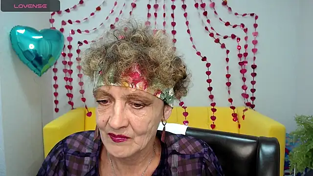 Snapshot of SexyGrandma_ chatting on 10, 2, 2025 SexyGrandma online show from 10, 2, 2025