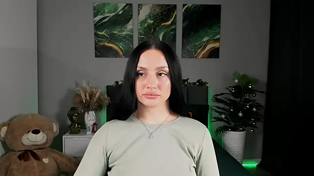 EmiliaBeynard online show from 25, 1, 2025