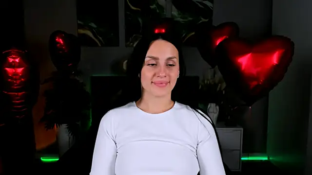 EmiliaBeynard online show from 13, 2, 2025