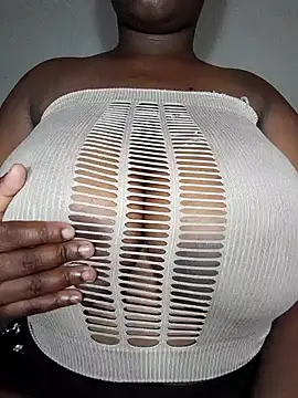 Snapshot of owamiee chatting on 7, 2, 2025 owamiee online show from 7, 2, 2025