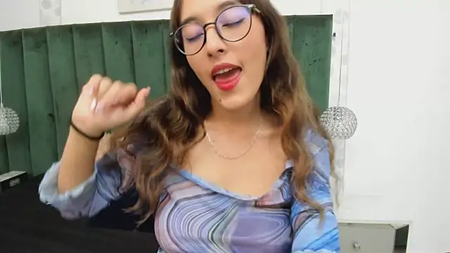 MelodyWinx online show from 3, 2, 2025