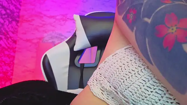 Hela v online show from 22, 3, 2026