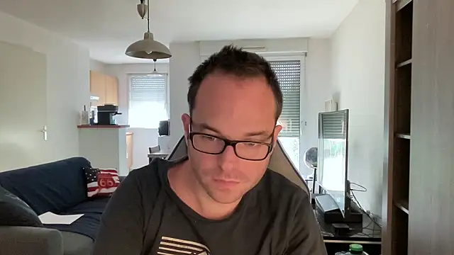 Funnyjul31 online show from 9, 2, 2025