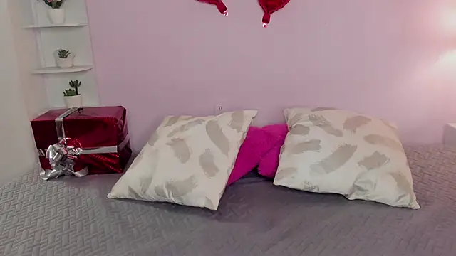 Snapshot of LeilaRasi chatting on 13, 2, 2025 LeilaRasi online show from 13, 2, 2025