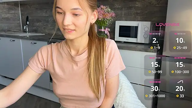 Snapshot of maria_plaudice chatting on 13, 3, 2025 maria plaudice online show from 13, 3, 2025