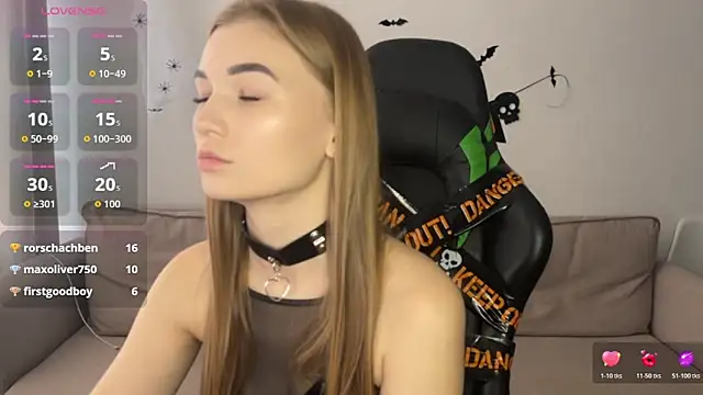 Snapshot of maria_plaudice chatting on 1, 11, 2025 maria plaudice online show from 1, 11, 2025