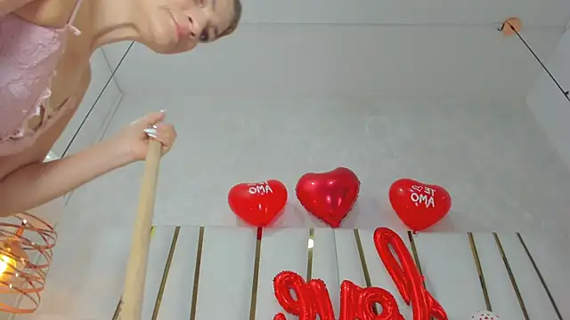 violet gray  online show from 14, 2, 2026