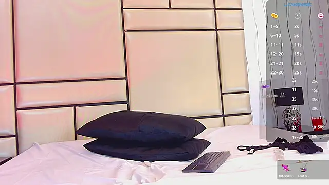 JulianaaHerrera online show from 3, 2, 2025