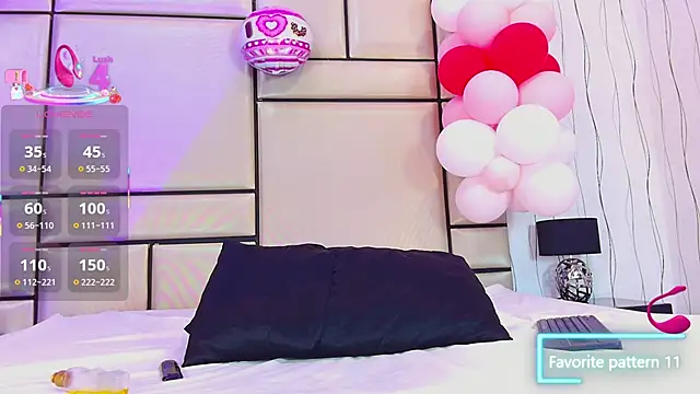 JulianaaHerrera online show from 25, 2, 2025