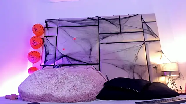 JulianaaHerrera online show from 4, 11, 2025