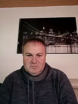 Snapshot of Pourleplasirs chatting on 19, 11, 2025 Pourleplasirs online show from 19, 11, 2025