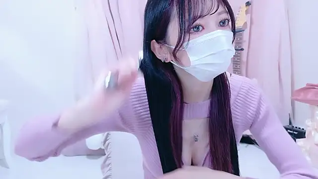 Snapshot of Megu-mimi chatting on 22, 10, 2025 Megu-mimi online show from 22, 10, 2025