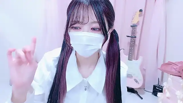 Snapshot of Megu-mimi chatting on 26, 10, 2025 Megu-mimi online show from 26, 10, 2025