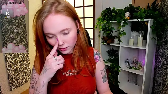 Maya Light online show from 24, 2, 2025