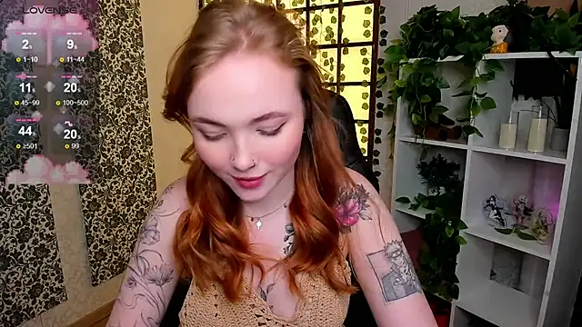 Maya Light online show from 28, 2, 2025